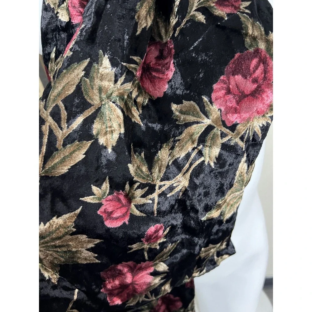 Vintage Black Rose Floral Print Crushed Velvet Scarf Shawl